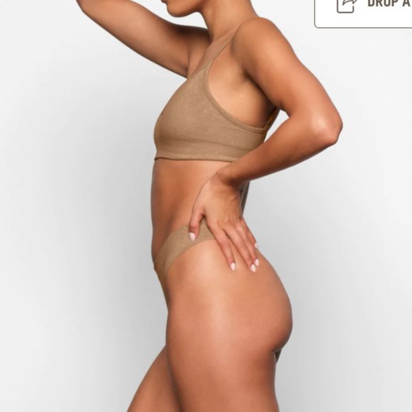 SKIMS SOFT SMOOTHING SHINE BRALETTE - Sienna 2x - Picture 3 of 5